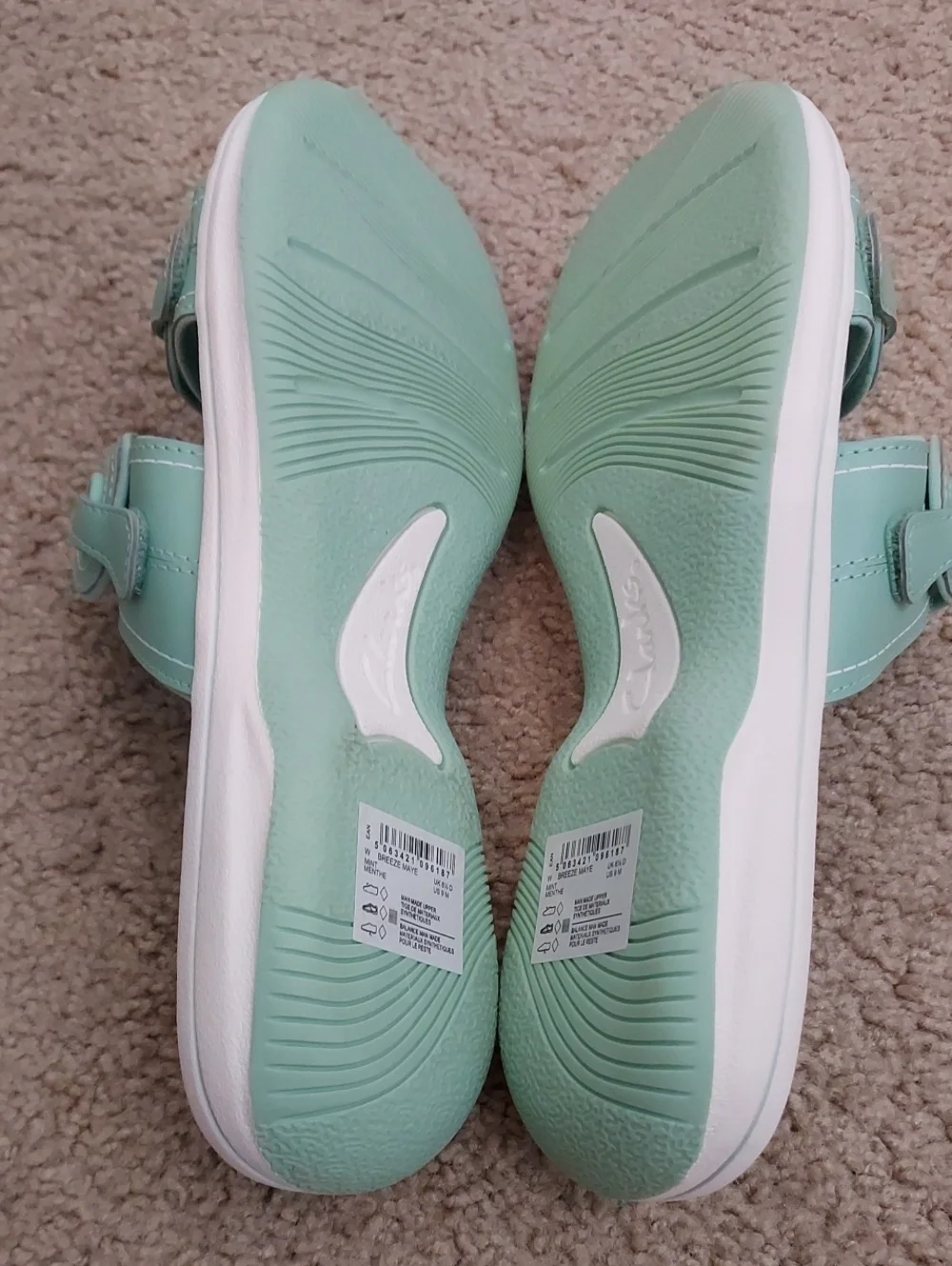 Clarks Cloud Steppers Sandles Size 9M